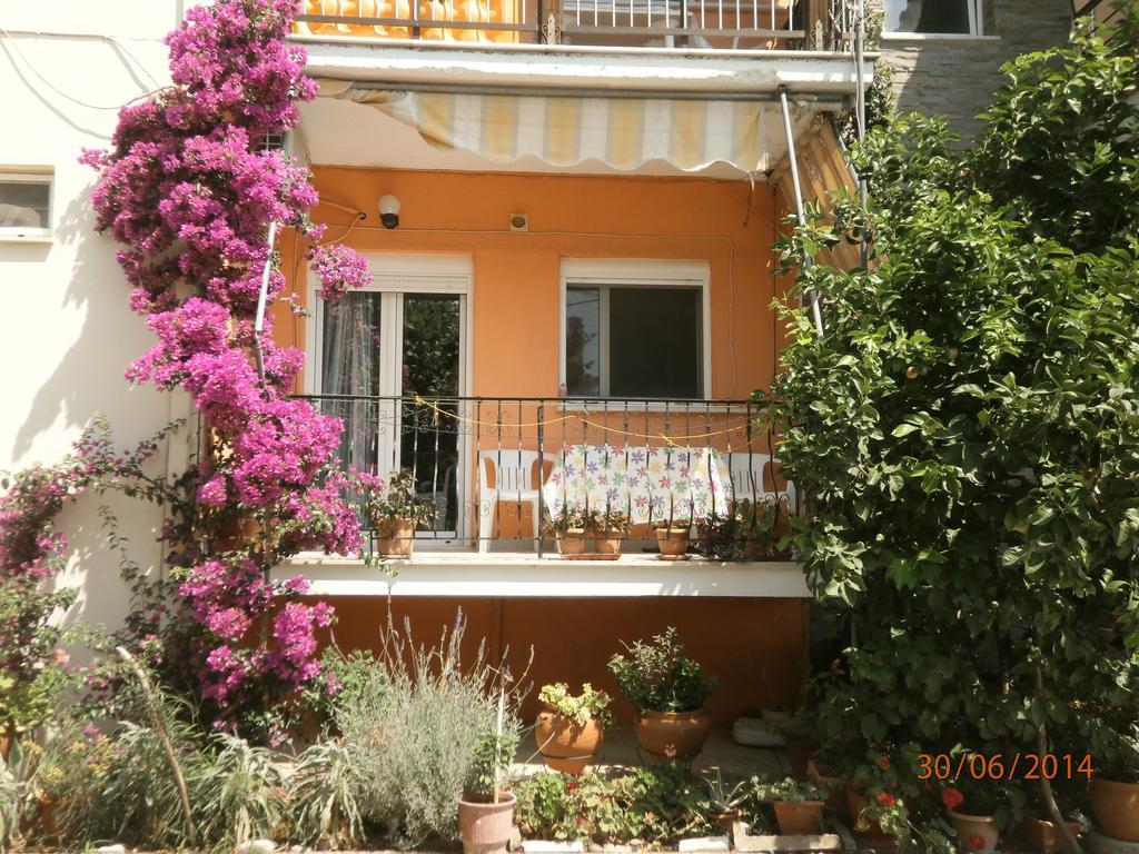 Ioannis Avrades Apartments Agiakampos  Zimmer foto