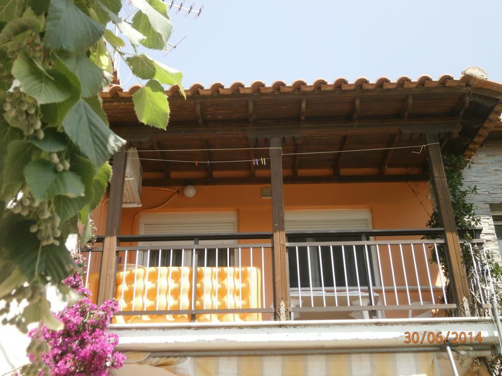 Ioannis Avrades Apartments Agiakampos  Zimmer foto