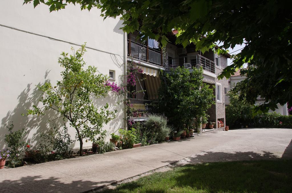 Ioannis Avrades Apartments Agiakampos  Exterior foto